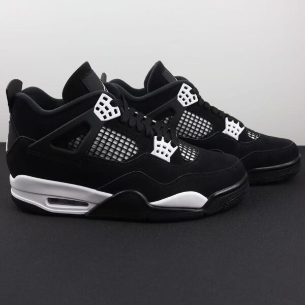 Air Jordan 4 Retro Black White FQ8138-001