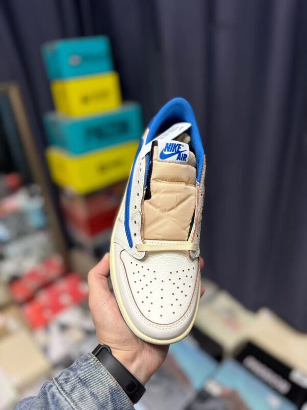 Air Jordan 1 Low Fragment x Travis Scott Brand New Men’s