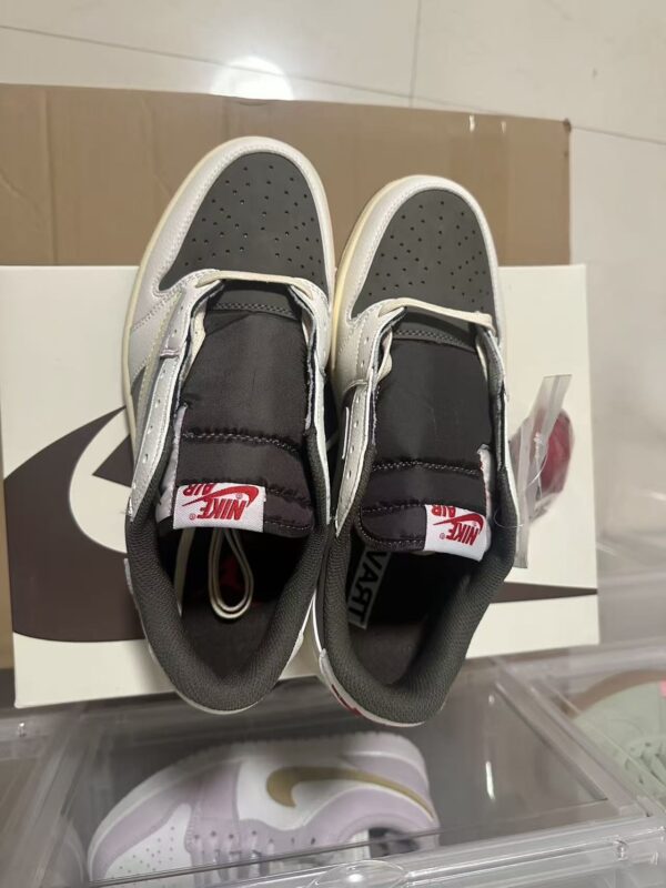 Travis Scott x Air Jordan 1 Low OG Reverse Mocha DM7866-162