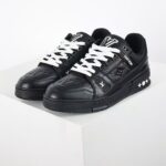 Louis Vuitton Trainer Sneaker Black Monogram 1AAREW