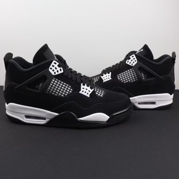 Air Jordan 4 Retro Black White FQ8138-001