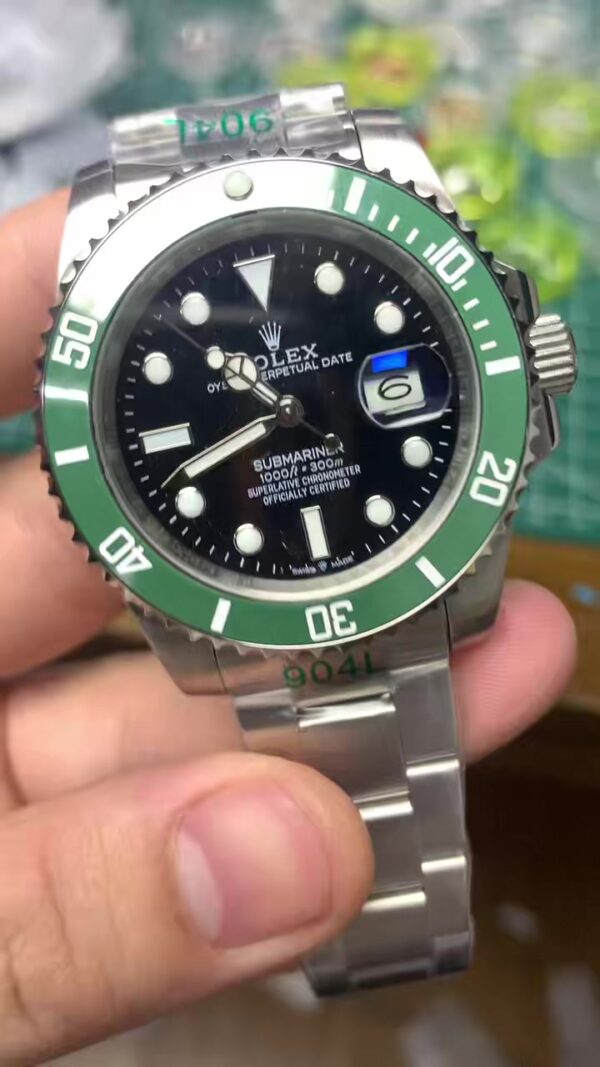 Rolex Submariner Date m126610LV