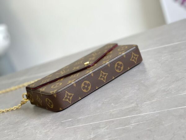 Louis Vuitton 3-in-1 Card Holder Red
