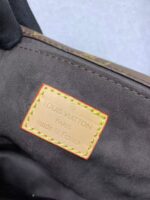 Louis Vuitton Messenger Bag Brown