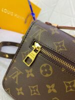 Louis Vuitton Messenger Bag Brown