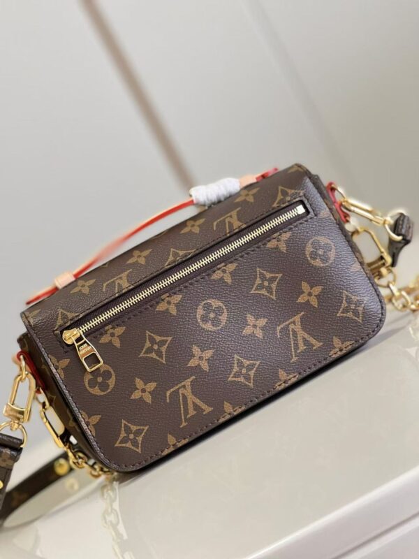 Louis Vuitton Messenger Bag Monogram Brown Messenger