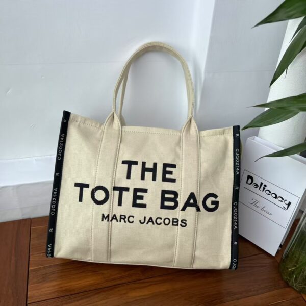 Marc Jacobs Canvas Tote Bag Black Edge Canvas Canvas