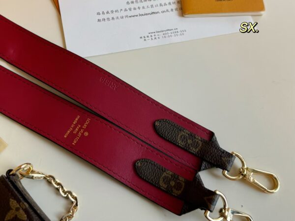 Louis Vuitton 3-in-1 Card Holder Red