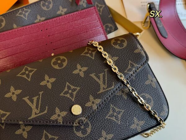 Louis Vuitton 3-in-1 Card Holder Red