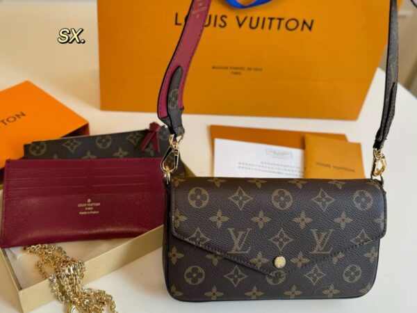 Louis Vuitton 3-in-1 Card Holder Red