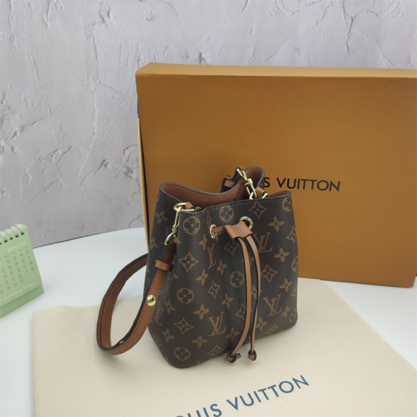 Louis Vuitton Bucket Bag Bucket Gray