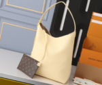 Louis Vuitton M25353 Handbag