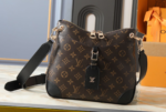 Louis Vuitton M45354 Handbag 黑