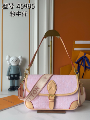 Louis Vuitton M46386 Handbag