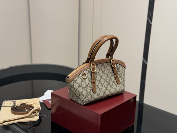 Gucci Mini Alma
